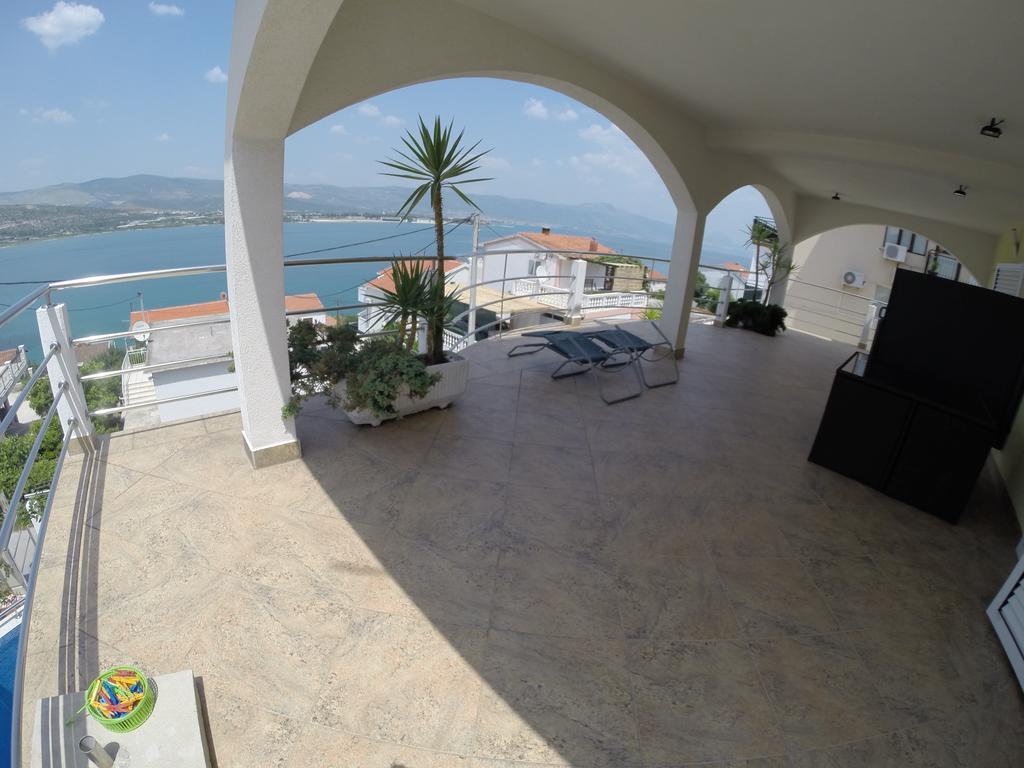 Palace View Trogir Exterior photo
