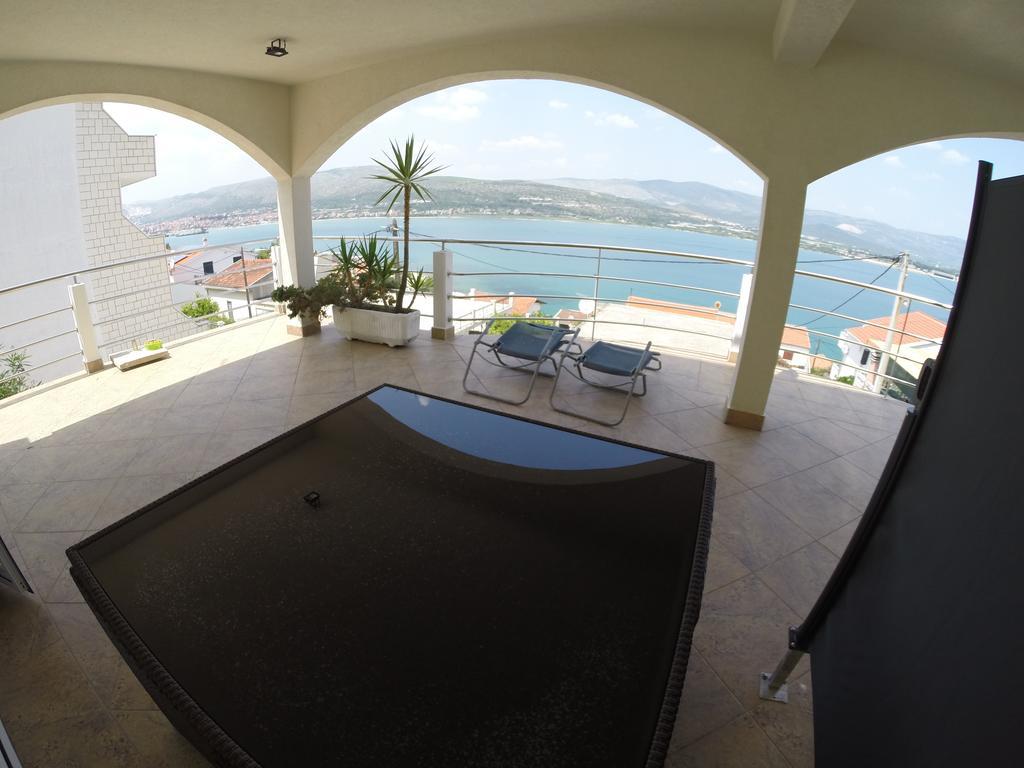Palace View Trogir Exterior photo